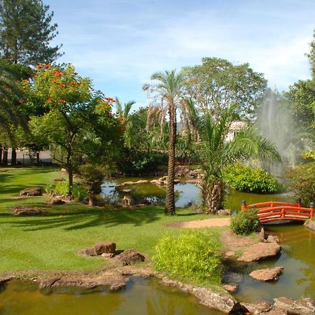 Lacqua Diroma Hotel Com Parque Aquatico 24 Horas Калдас Новас Екстериор снимка