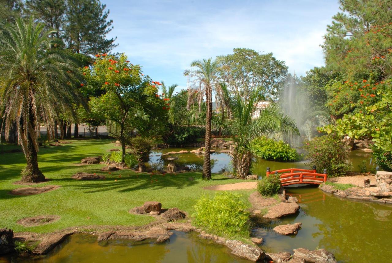Lacqua Diroma Hotel Com Parque Aquatico 24 Horas Калдас Новас Екстериор снимка
