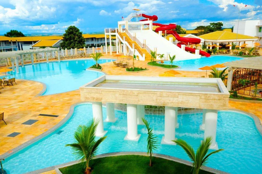 Lacqua Diroma Hotel Com Parque Aquatico 24 Horas Калдас Новас Екстериор снимка